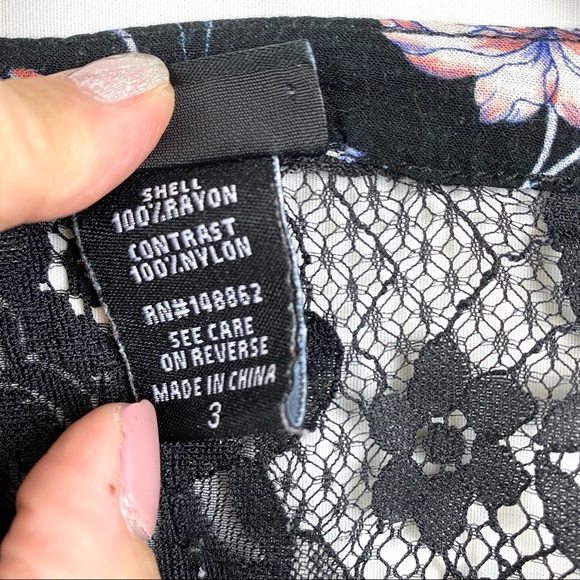 Torrid Black Floral & Lace Babydoll Button Down Tunic Top EUC - Picture 13 of 14